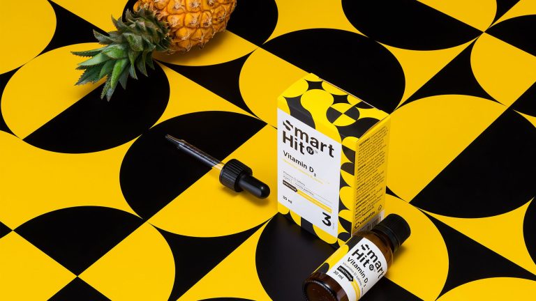 Does high-contrast packaging design attract more clicks in e-commerce? 1 Does high-contrast packaging design attract more clicks in e-commerce?