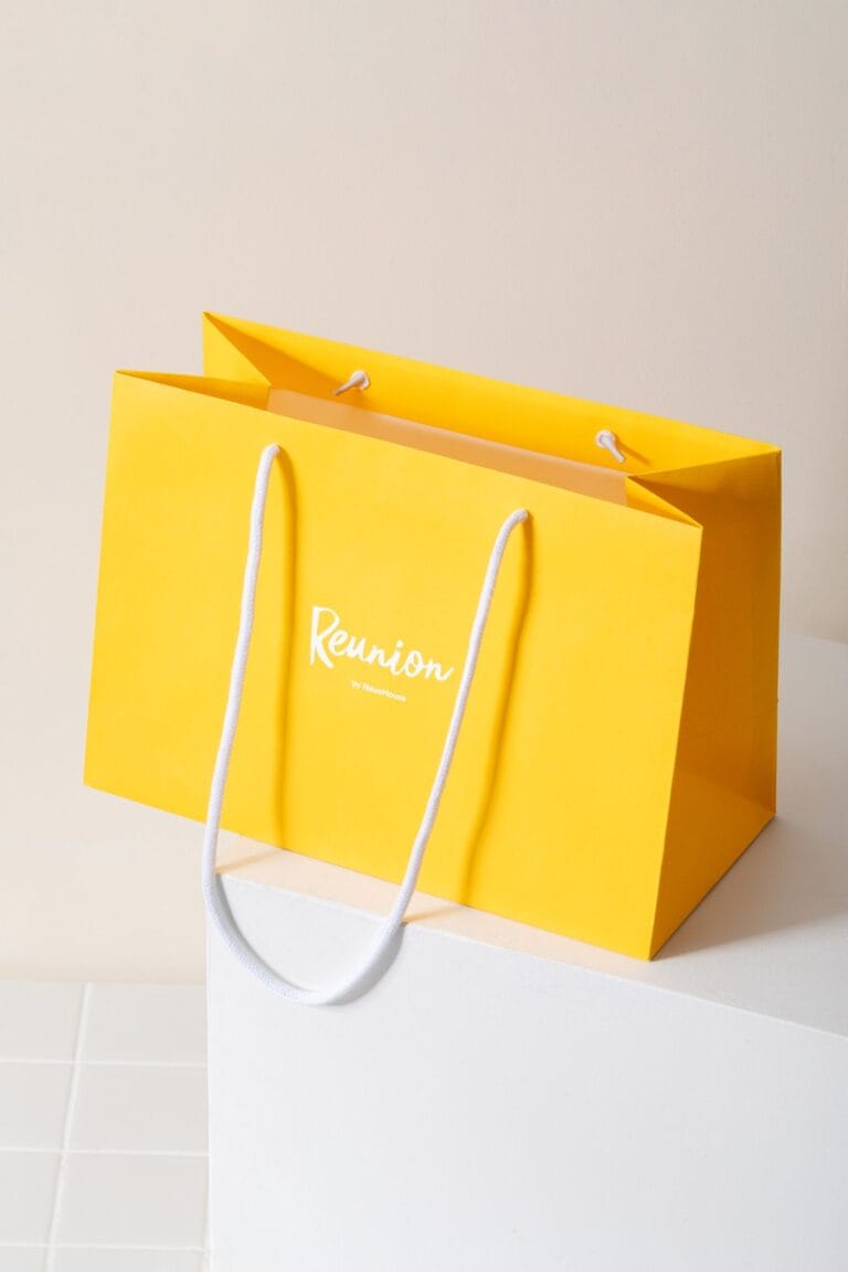 Pantone colours shopping bags