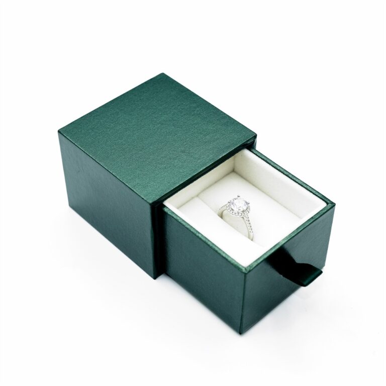 Custom Green Slide Out Ring Box, Elegant Green Ring Box Design, Luxury Green Sliding Ring Packaging, Sleek Green Jewelry Box, Customizable Sliding Ring Box