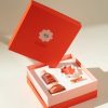 1734767639_Custom-Candle-Packaging-Elevate-Gifting-with-Stylish-Boxes.webp