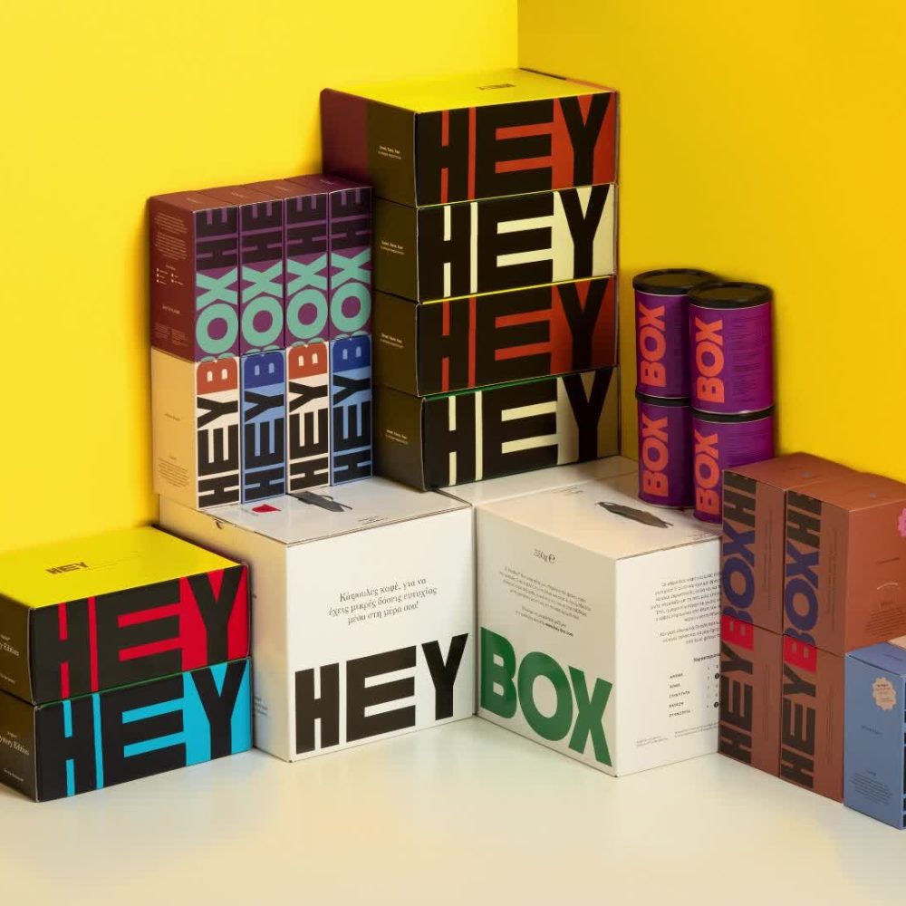 1734906166_Custom-Coffee-Packaging-Experience-Unique-Flavors-with-HeyBox.jpg