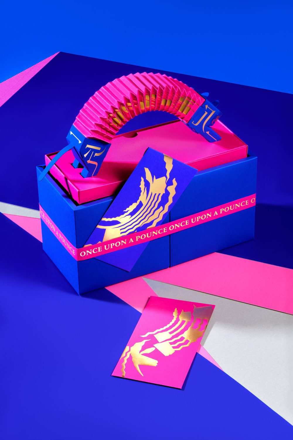 1735256327_Custom-Tiger-Packaging-Seize-Opportunity-with-Festive-Boxes.jpg