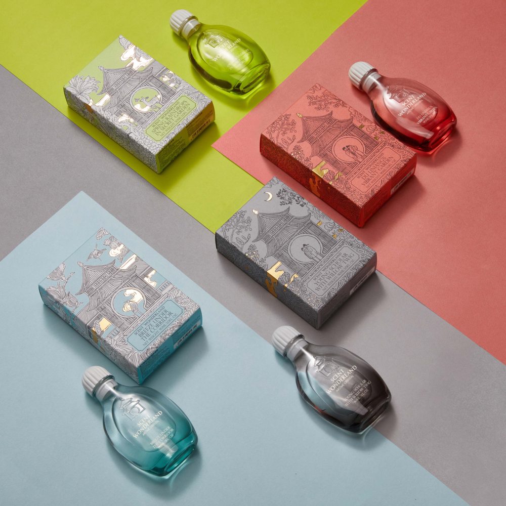 1735342729_Custom-Scent-Packaging-Elevate-Your-Experience-with-Beautiful-Boxes.jpg