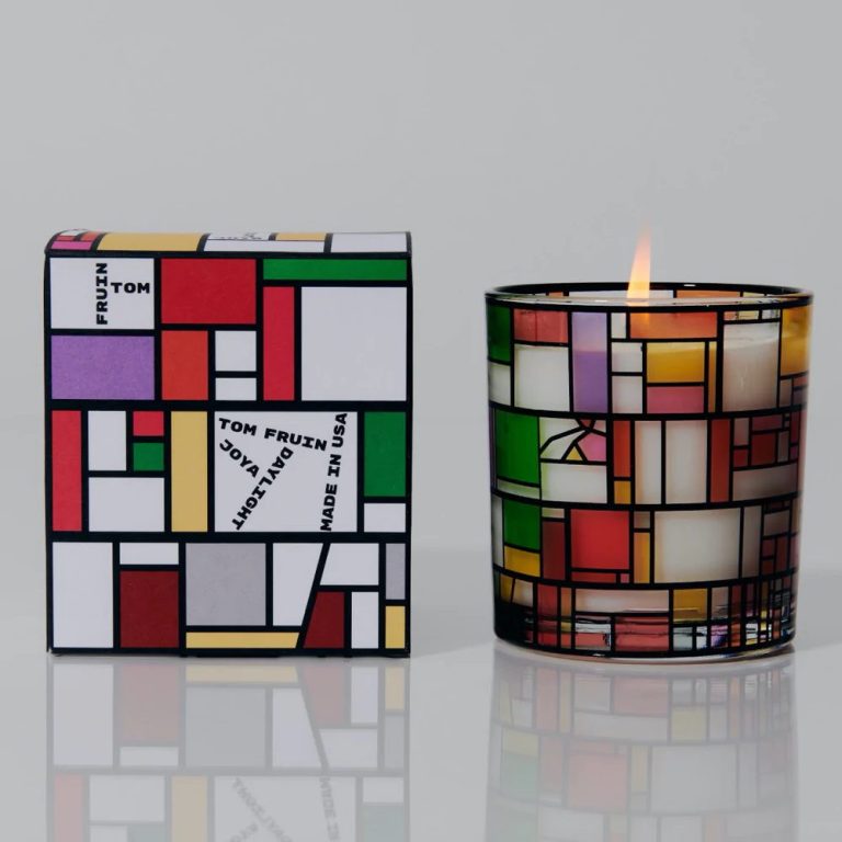 Custom Candle Packaging: Brightly Designed Boxes Ignite Passion!