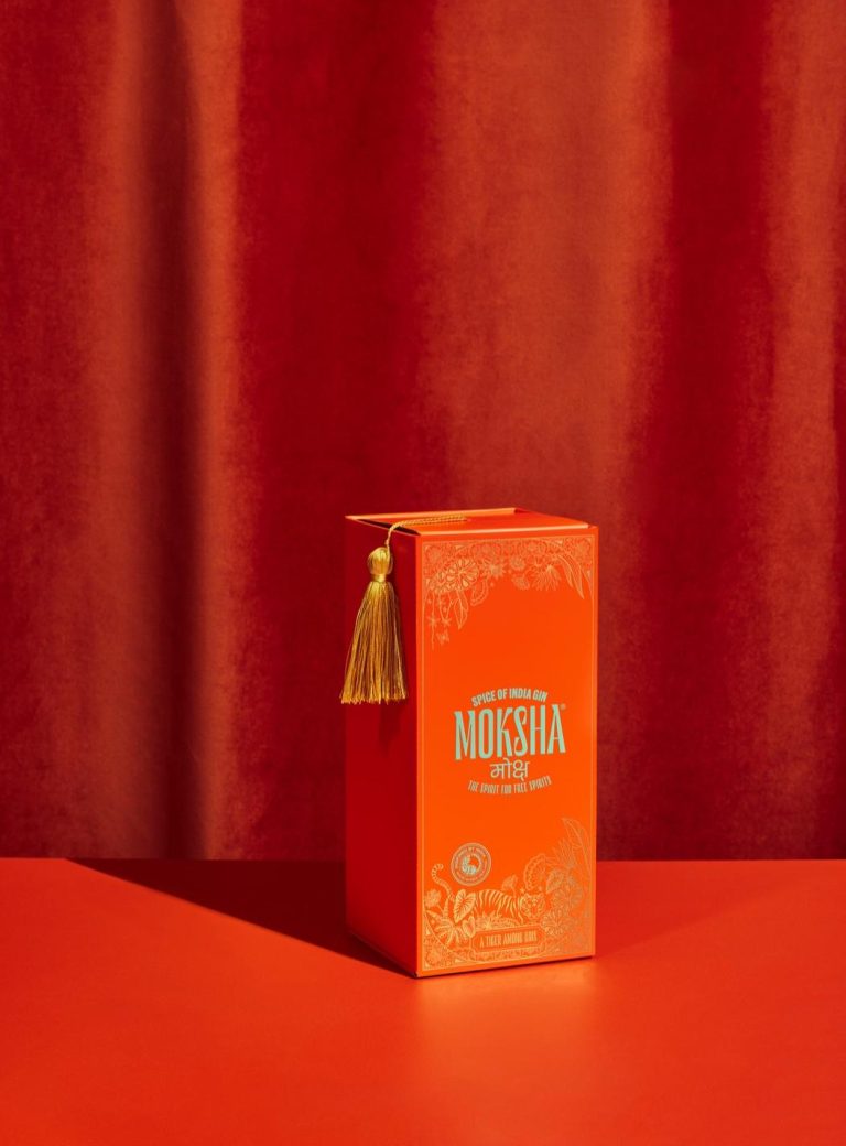 Custom Gin Packaging: Elevate Your Moments with Luxurious Boxes