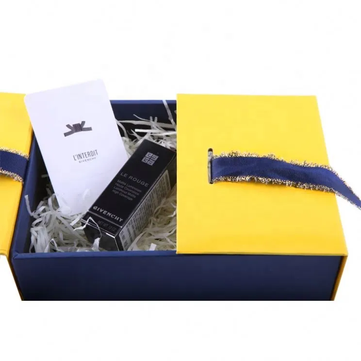 Custom_Christmas_Gift_Package_Box_Custom_Logo_Paper_Gift_Box_-_Packing_Box_and_Ca (3)