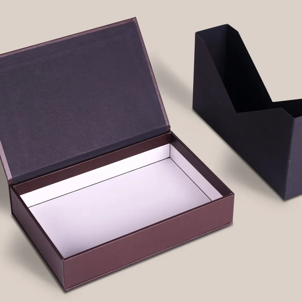 Custom_Luxury_Paper_Folding_Magnetic_Gift_Box_Garment_Packaging_Box_-_Gift_Bo (1)