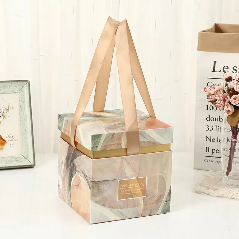 Custom_Luxury_Rigid_Cardboard_Packaging_Paper_Gift_Box_with_Handles_-_Cosmeti (3)