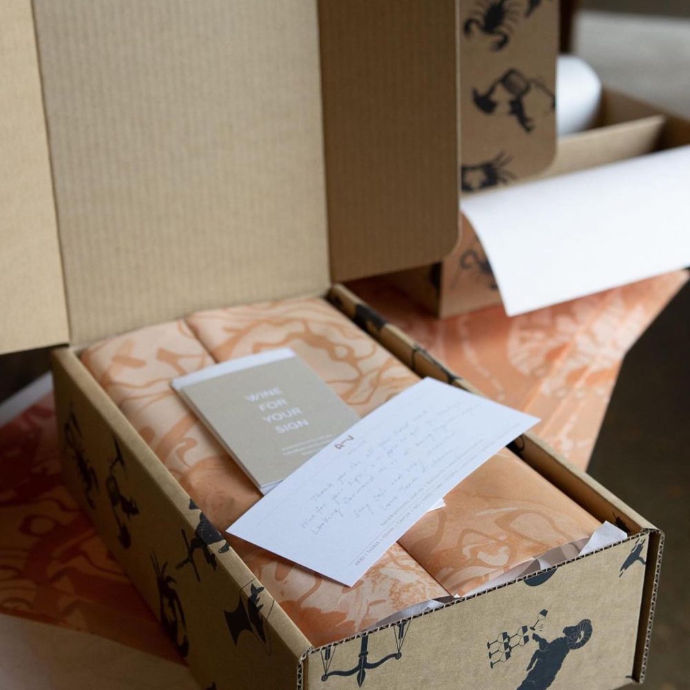 inke_packaging_Packing_orders_with_@astrovino_Instag (1)