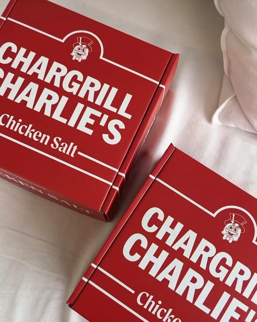 inke_packaging_Unboxing_PR_mailers_with_@chargrillcharlies_🐔_Instagram