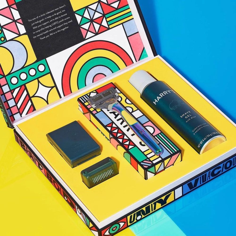 1735724333_Custom-Razor-Packaging-Embrace-Diversity-with-Bold-Boxes.png