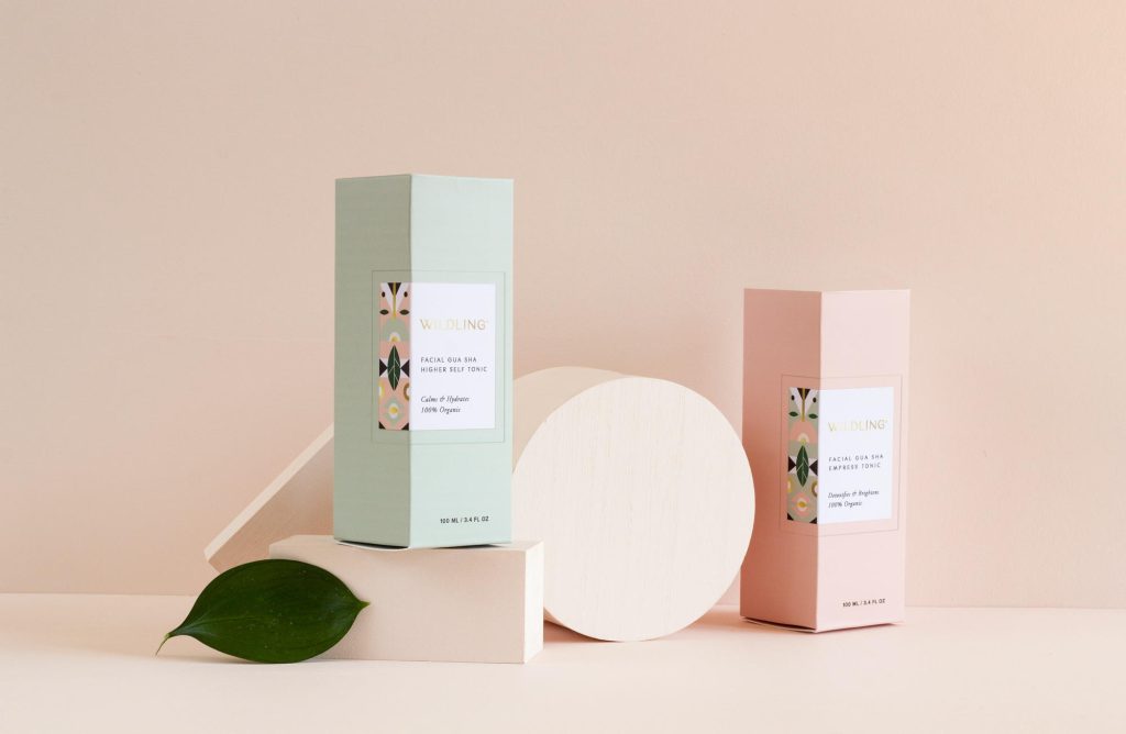 Why is dimensional annotation essential in packaging box design?